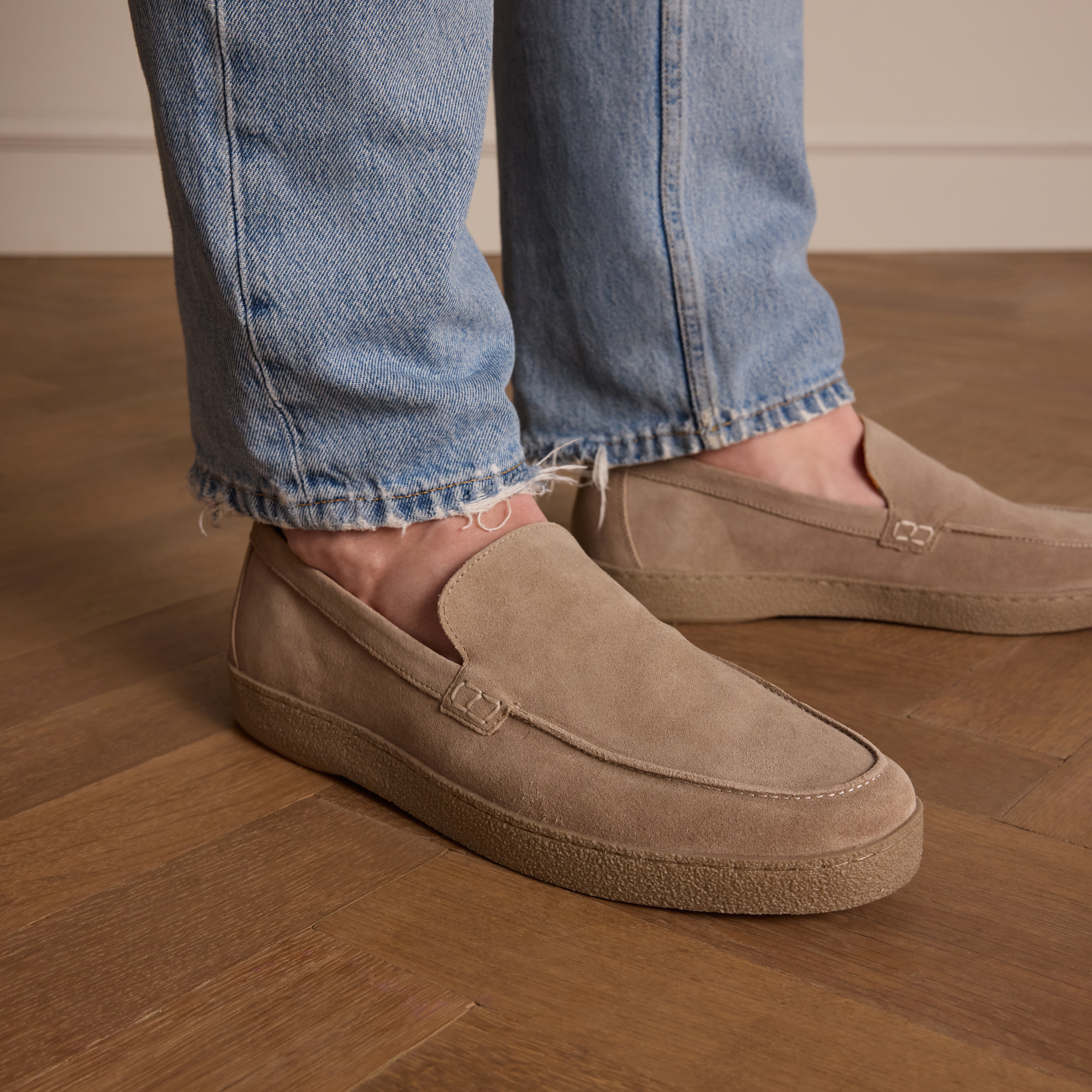 Beige suède loafers