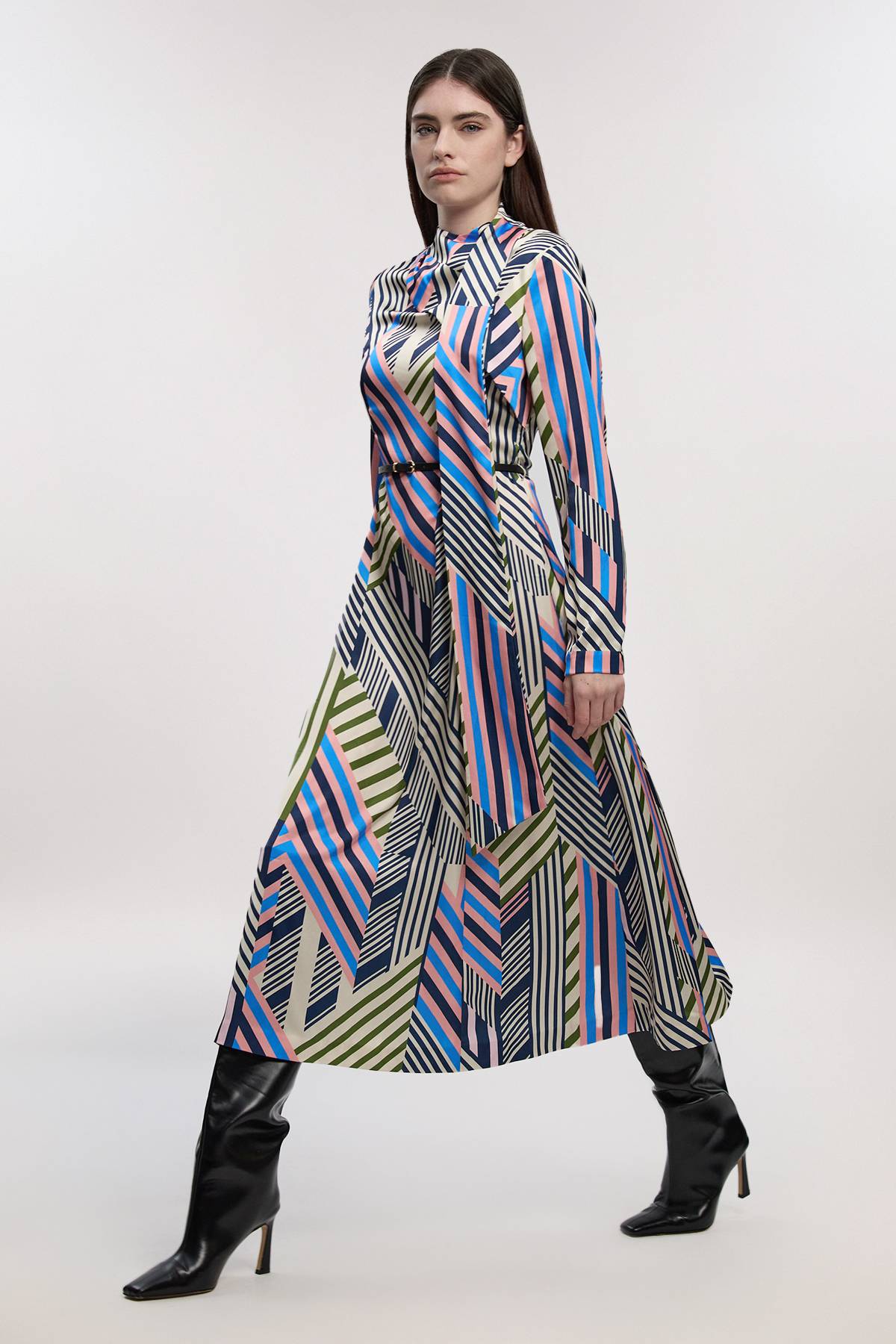 KarenMillen Robe Maxi Tissée Satinée À Col Cache-cœur Et Imprimé Géométrique