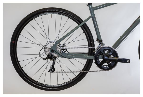 Gravel Bike Fluide Shimano Sora 9v Gris / Noir