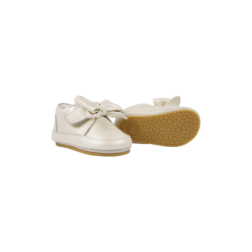 Mileau Sneakers | Off White Metallic Leather
