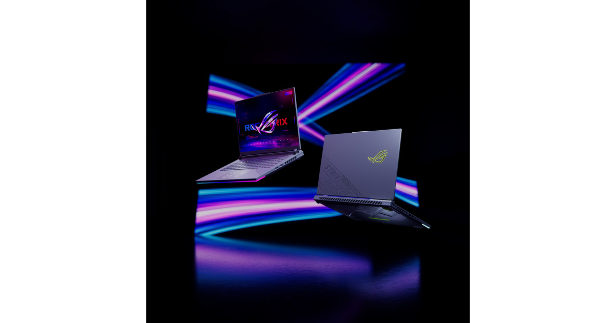 ASUSROG Strix G18 G814PM-S8009W 18