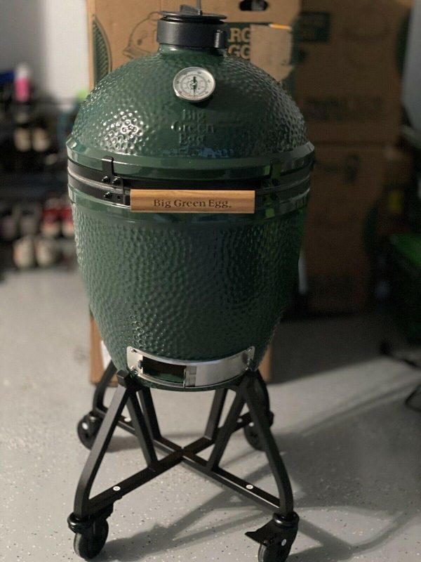 Tout nouveau grand fumeur de grill à œufs verts avec de nouveaux accessoires