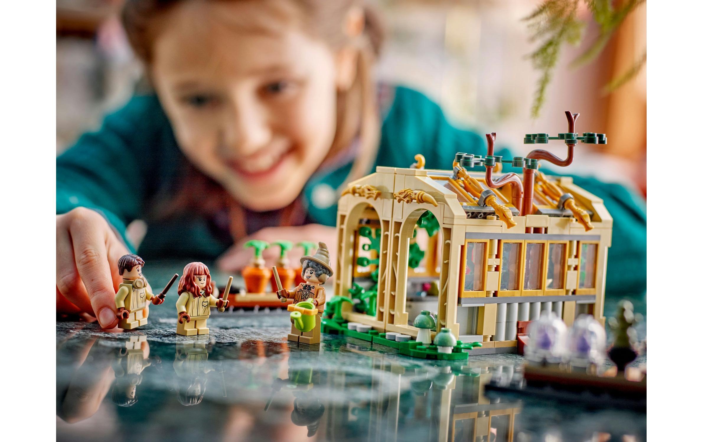 LEGO® Spielbausteine »Harry Potter Schloss Hogwarts: Kräuterkundeunterricht 76445«