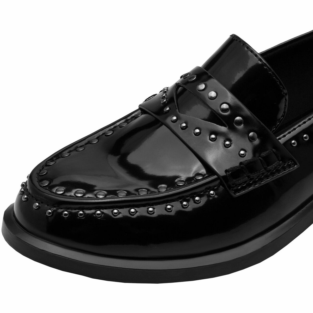 TAMARIS<br>Mocassins com tachas