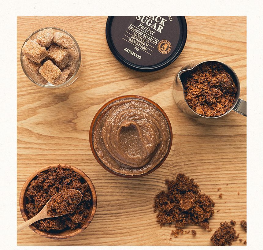 SKINFOOD Black Sugar Perfect Essential Scrub 2X
