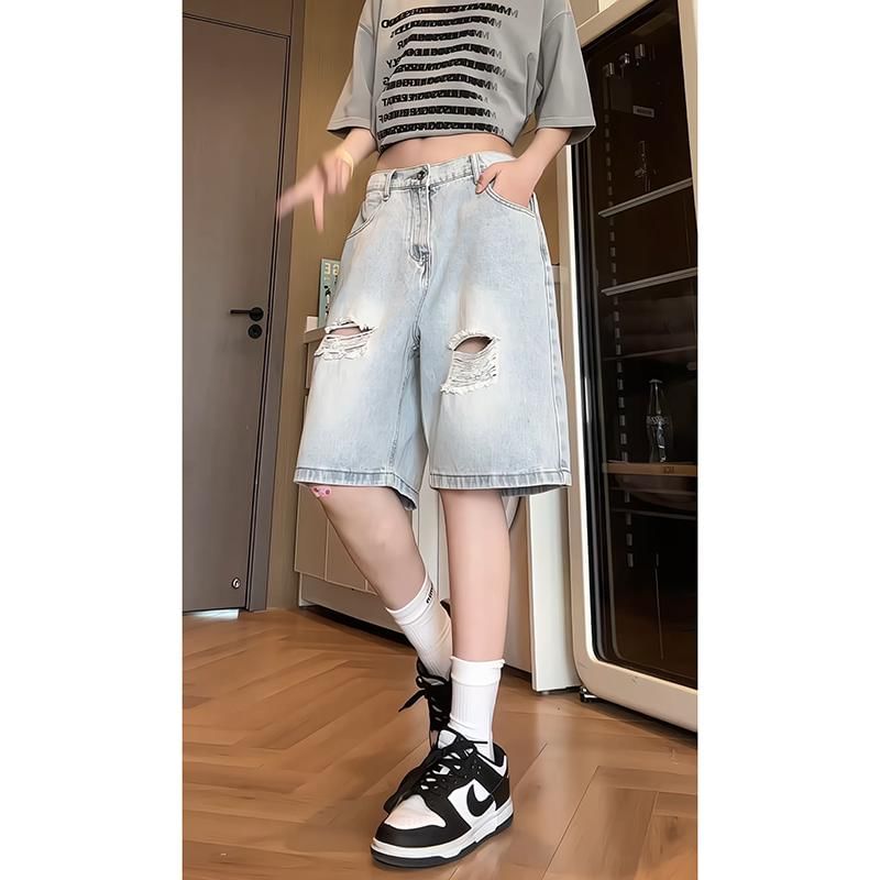 Breeson - Low Rise Washed Distressed Wide Leg Denim Shorts