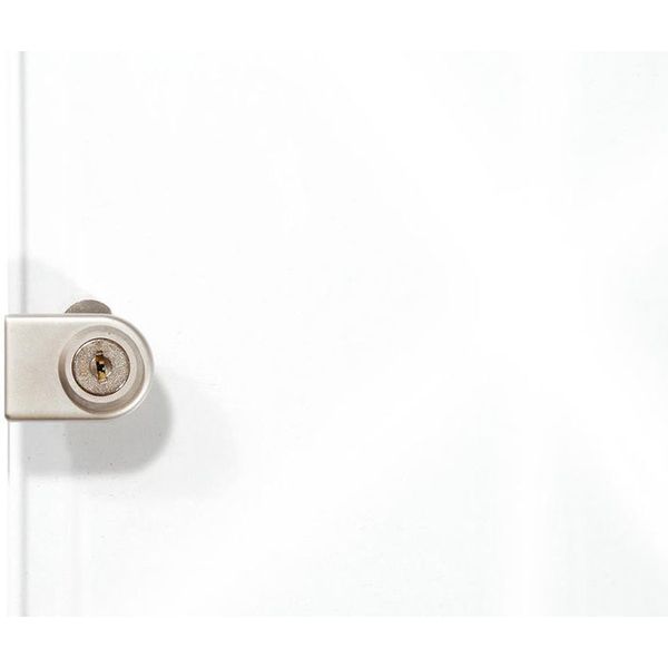 Thon Glass Door 20U Studio