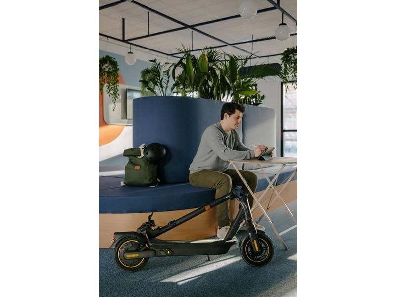 Segway-Ninebot E-Scooter Kickscooter MAX G2D Electric Scooter