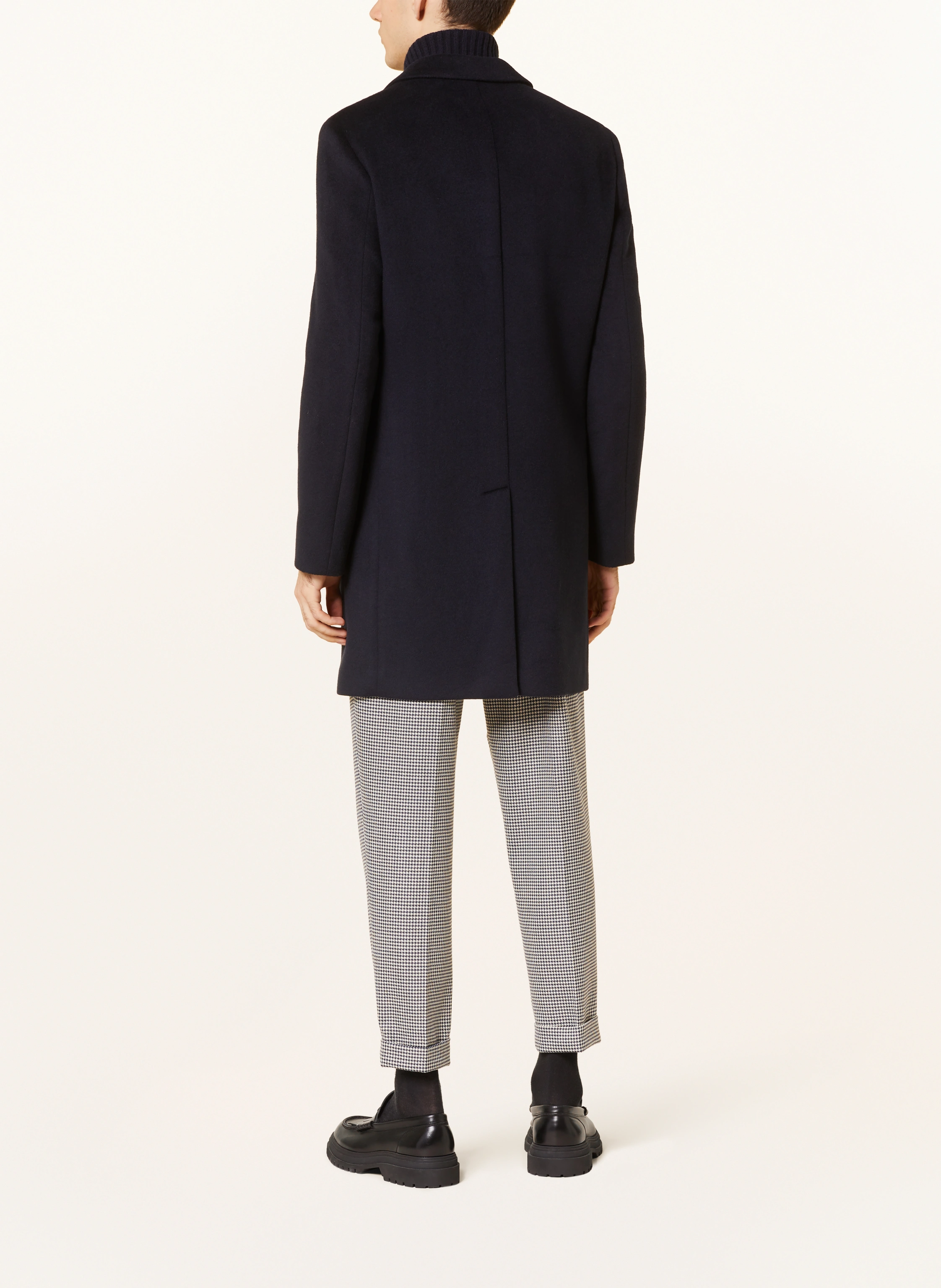REISS Mantel GABLE