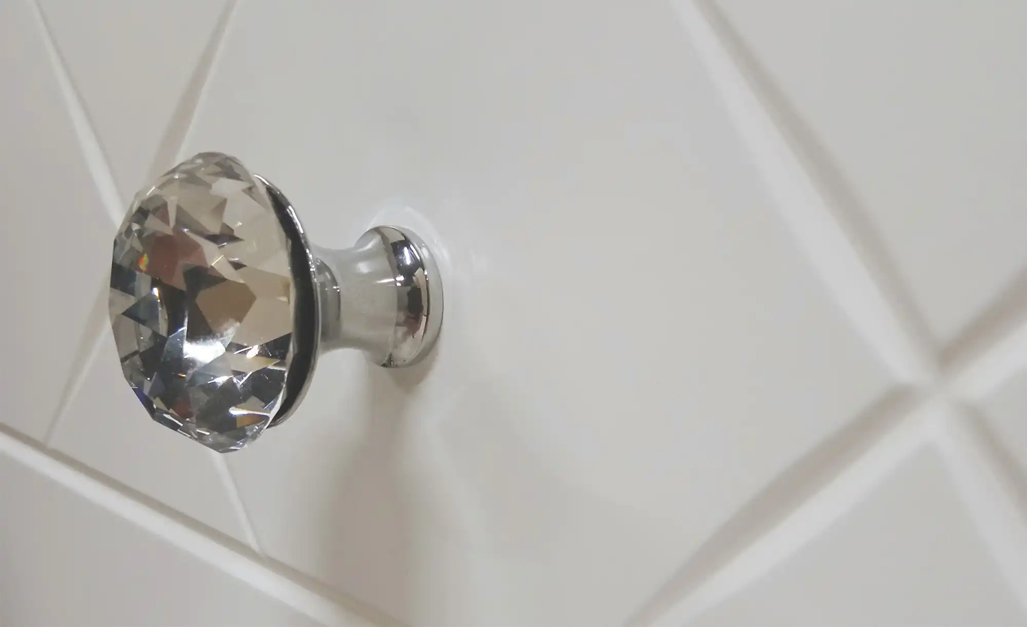Drehtürenschrank Royal White
