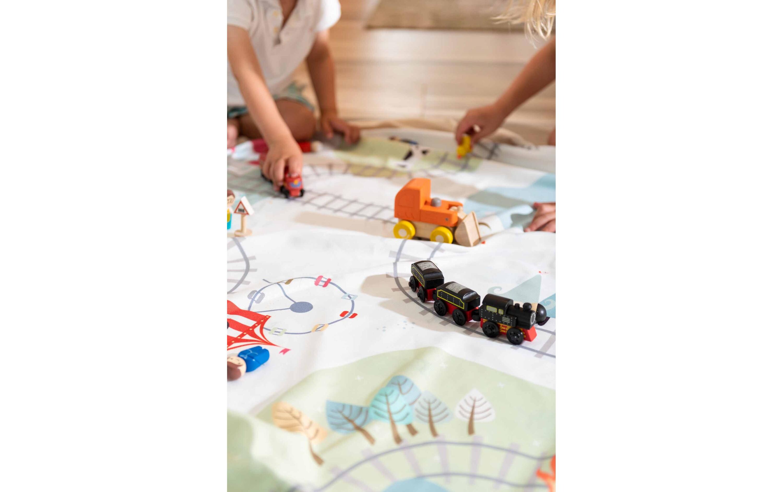Spielzeugtasche Play & Go Train2-in-1-Funktion: Aufbewahrungssack und Spielmatte