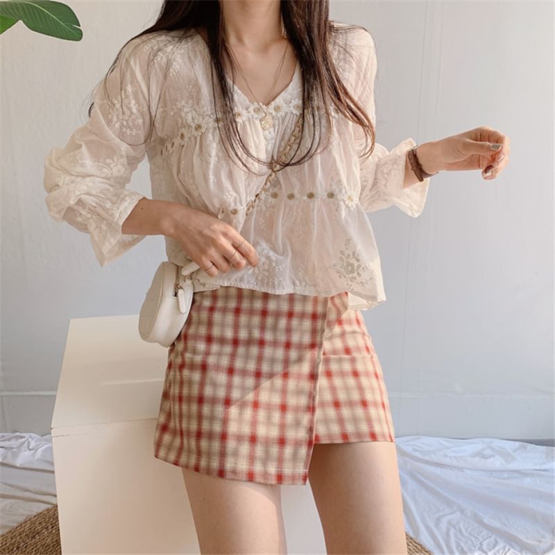 ISSOL - Blouse met lange mouwen en V-hals en kant