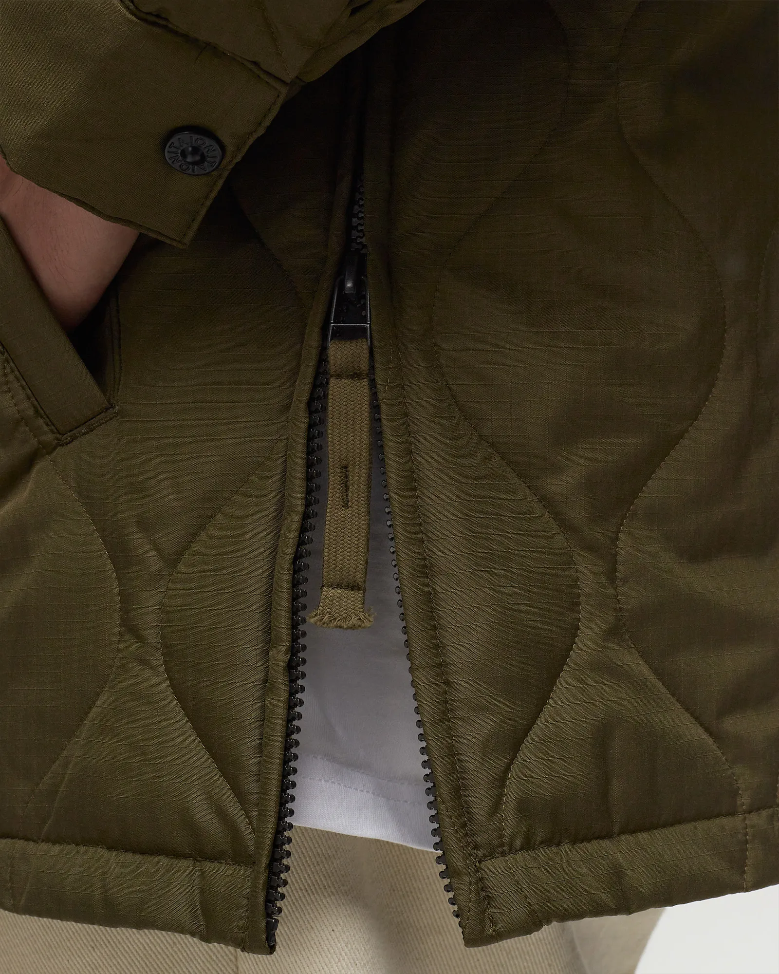 Camisas e jaquetas militares Taion CPO