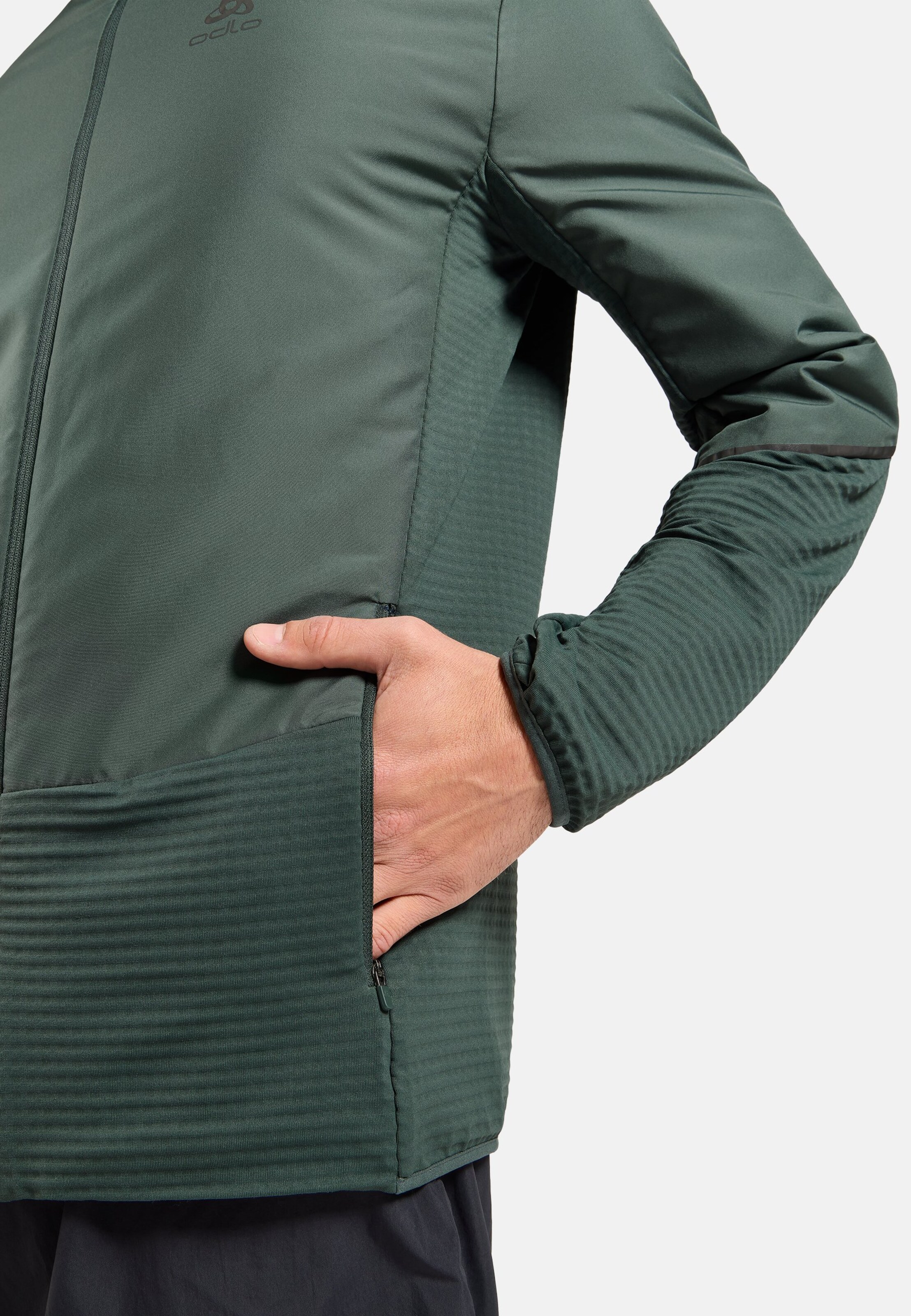 Essentials Insulator Hybrid-Laufjacke in urban chic
