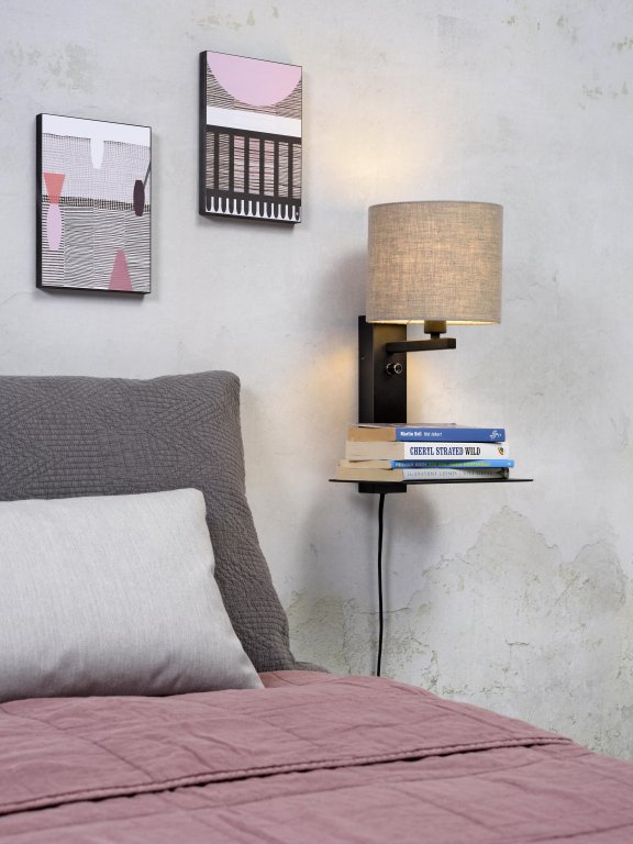 It's about Romi Florence wandlamp met plank zwart