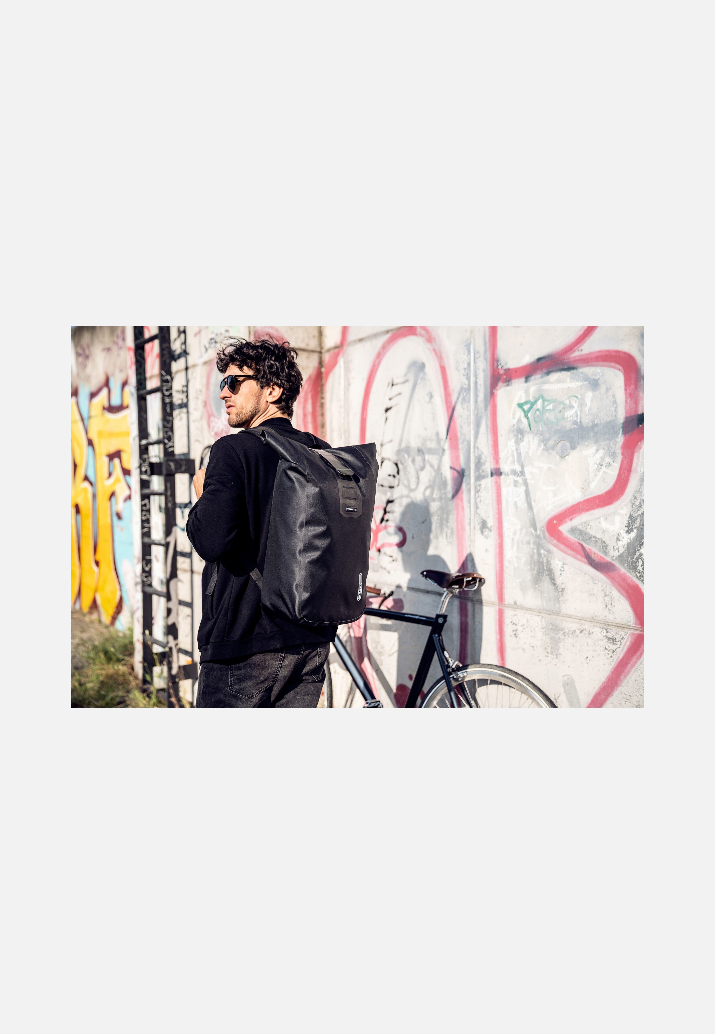 Velocity PS 23L Schwarz - Rolltop Rucksack