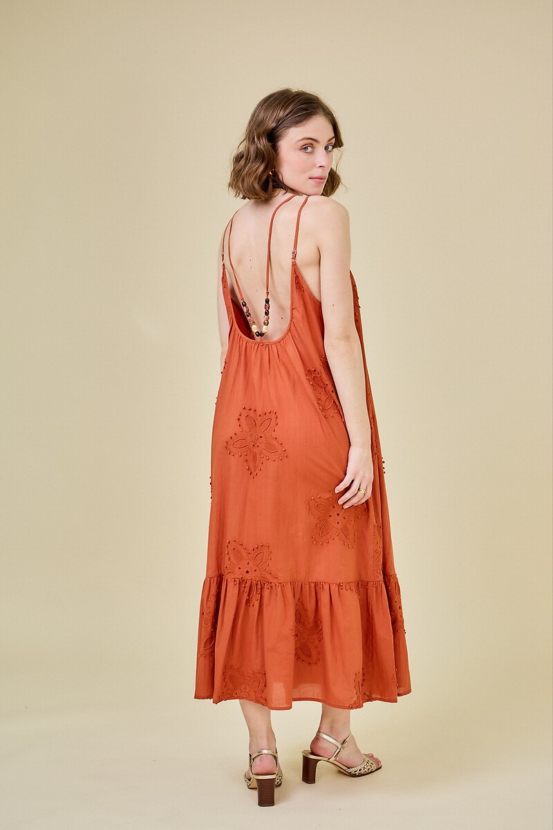 ATÉ BREVE<br>Vestido midi com bordados e pérolas
