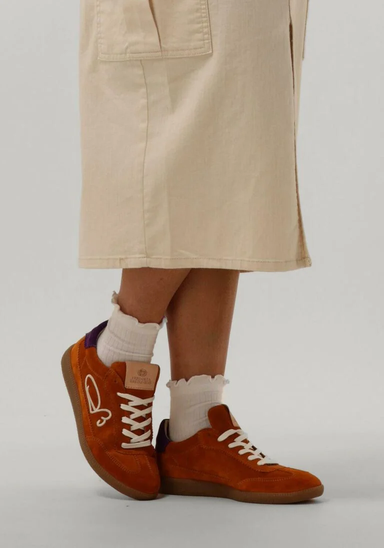 FRED DE LA BRETONIERE oranje fred de la bretoniere lage sneakers pearl sign