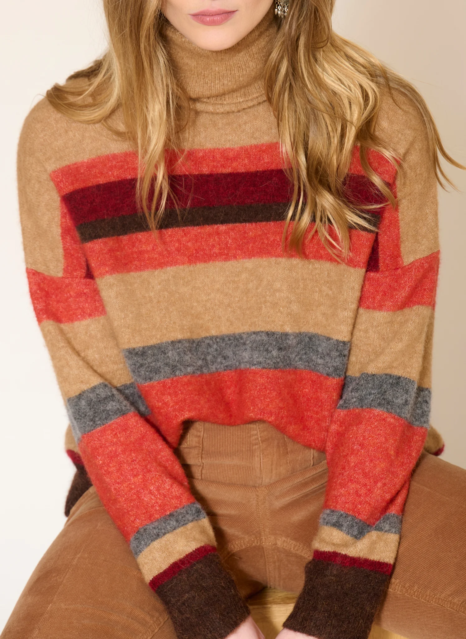 KOSHI - Pull oversize col roulé en laine mélangée | Marron