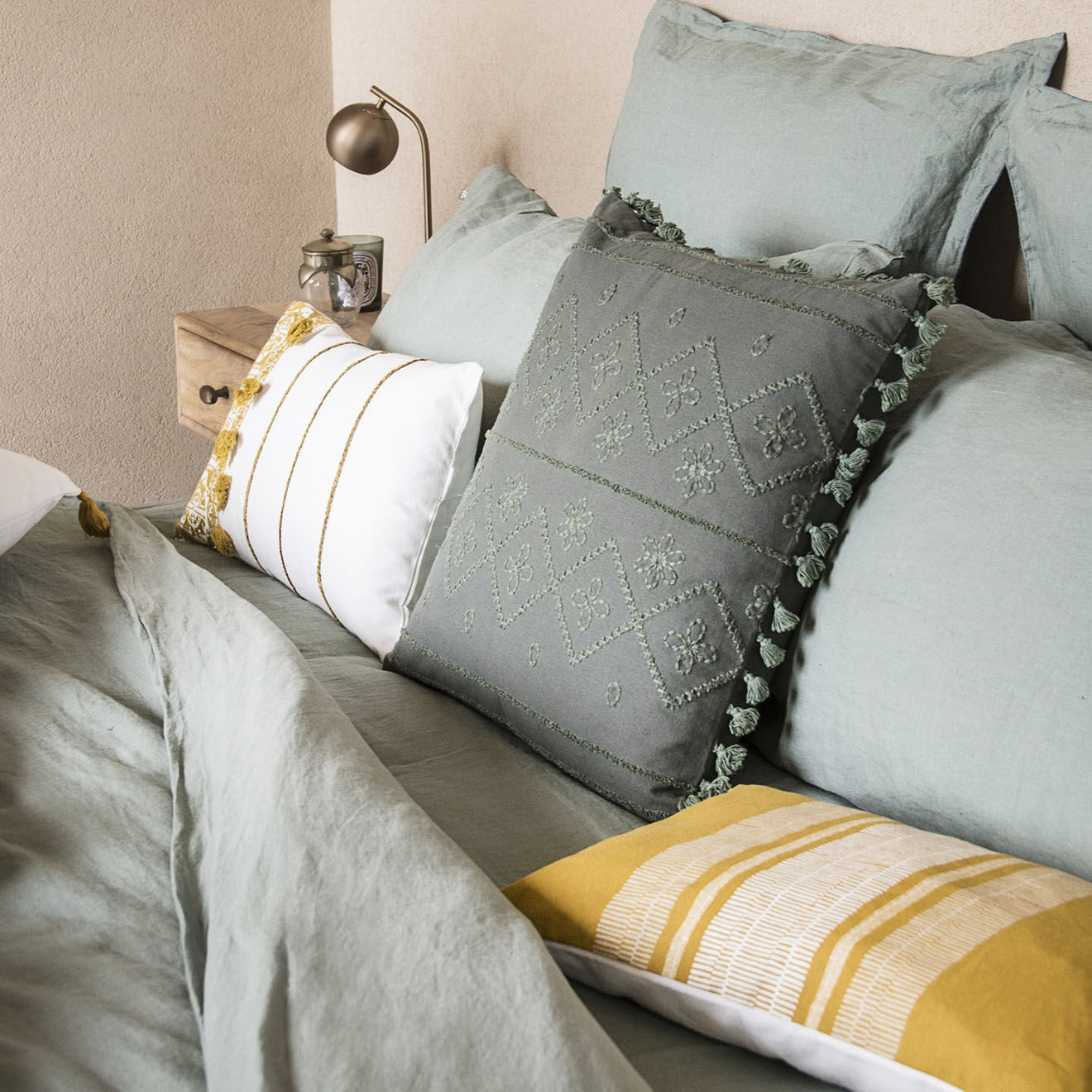 Febronie Drap housse en lin lavé Hortense vert pistache