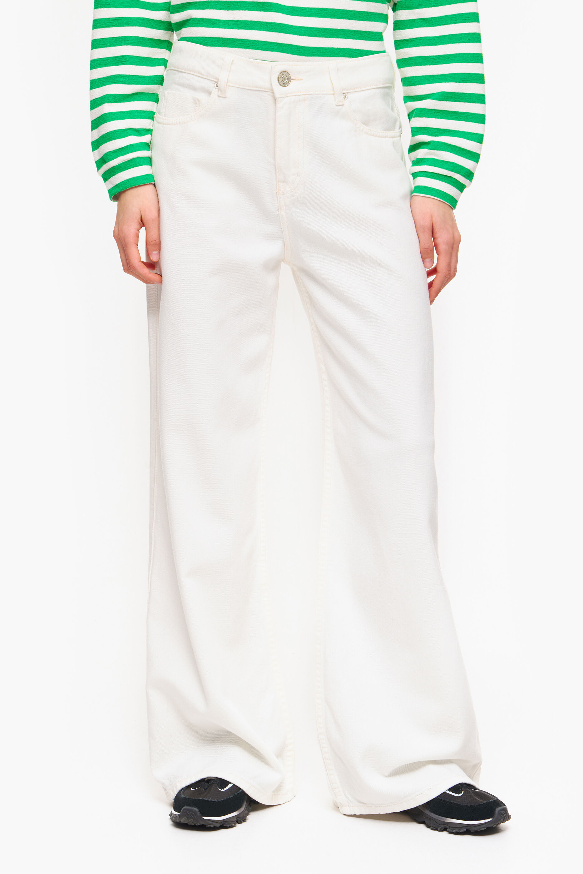 CALÇA LARGA - Calça jeans branca de perna larga