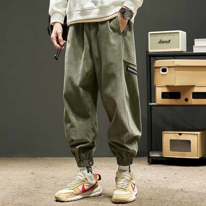 Maxelane - Corduroy cropped harembroek met middelhoge taille en lettersapplicatie