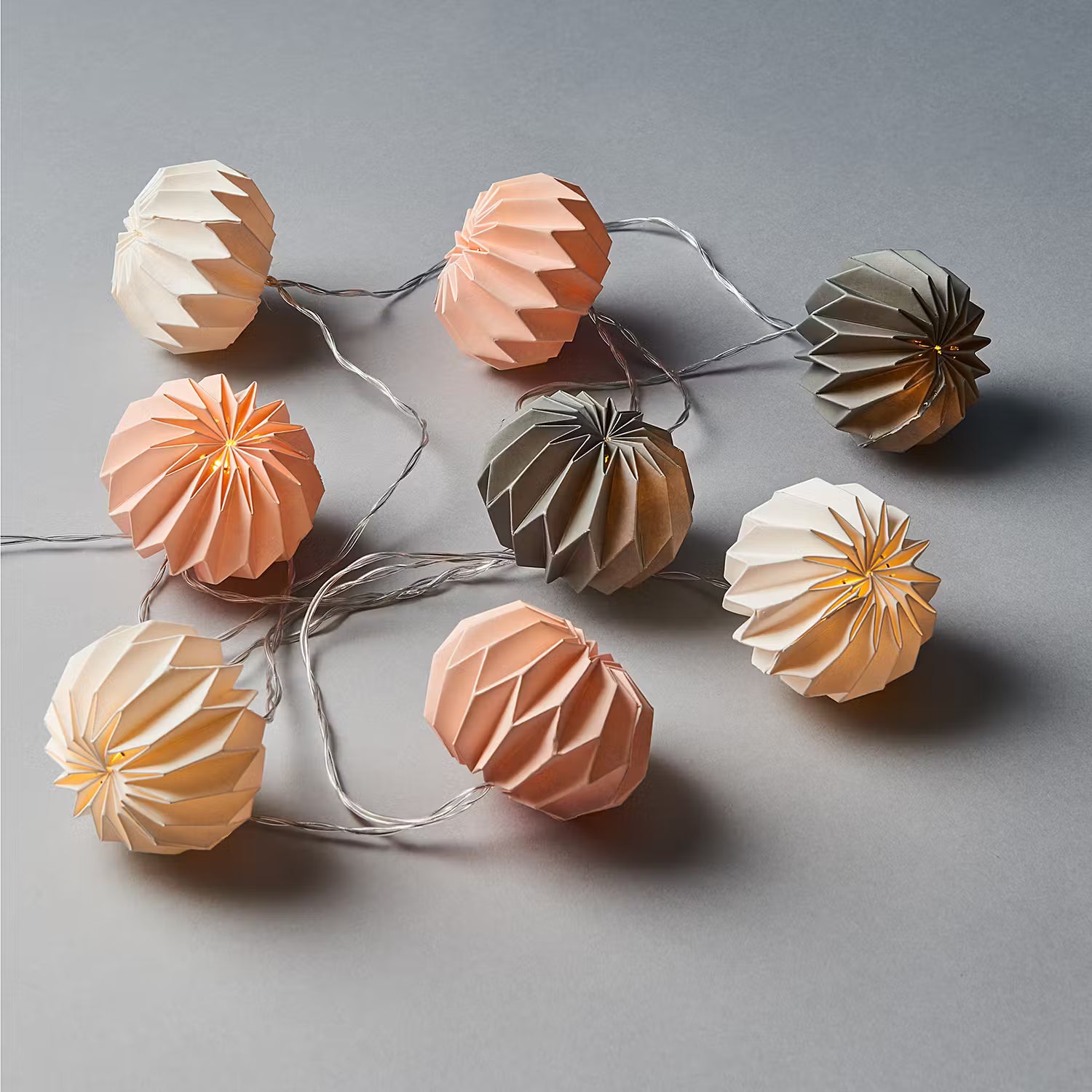 HANAMI LED Lampions-Lichterkette 6er-Set