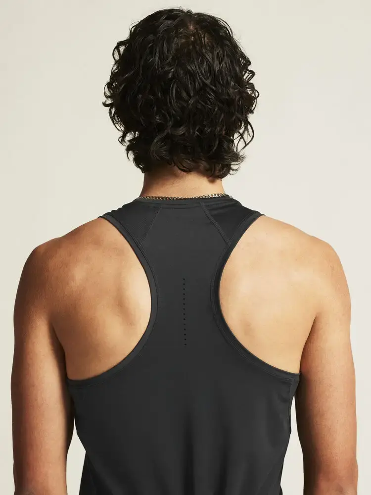 Craft ADV Essence 2 Hardloop Singlet Zwart Heren