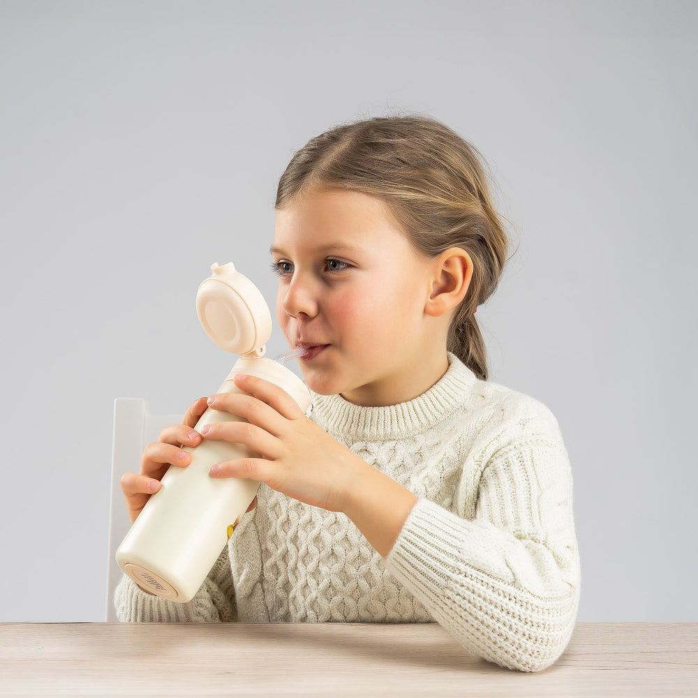 Køb REER Drikkedunk m. sugerør - Creme