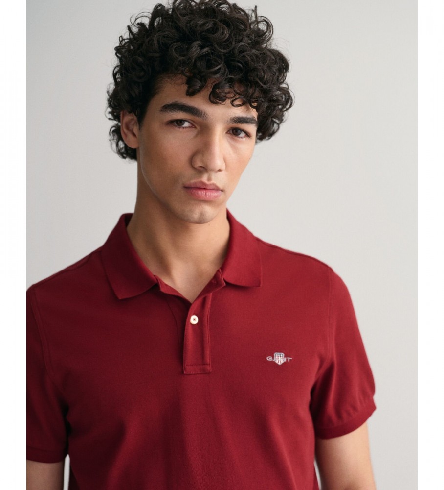 Camisa polo Gant, corte regular, modelo Shield, cor bordô.