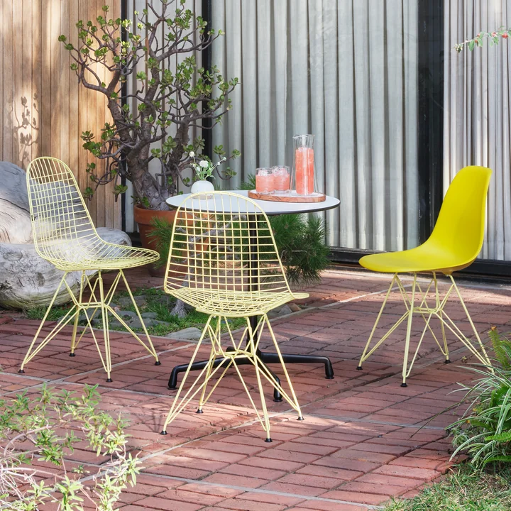 Vitra - Wire Chair DKR (H 43 cm), verchromt / ohne Bezug, Filzgleiter (basic dark)