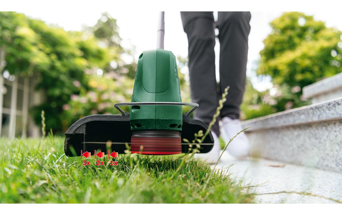 Akku-Rasentrimmer EasyGrassCut 18 V - 230 Set<br>Rasentrimmer mit Akku und Ladegerät für natürliche und bequeme Gartenarbeit