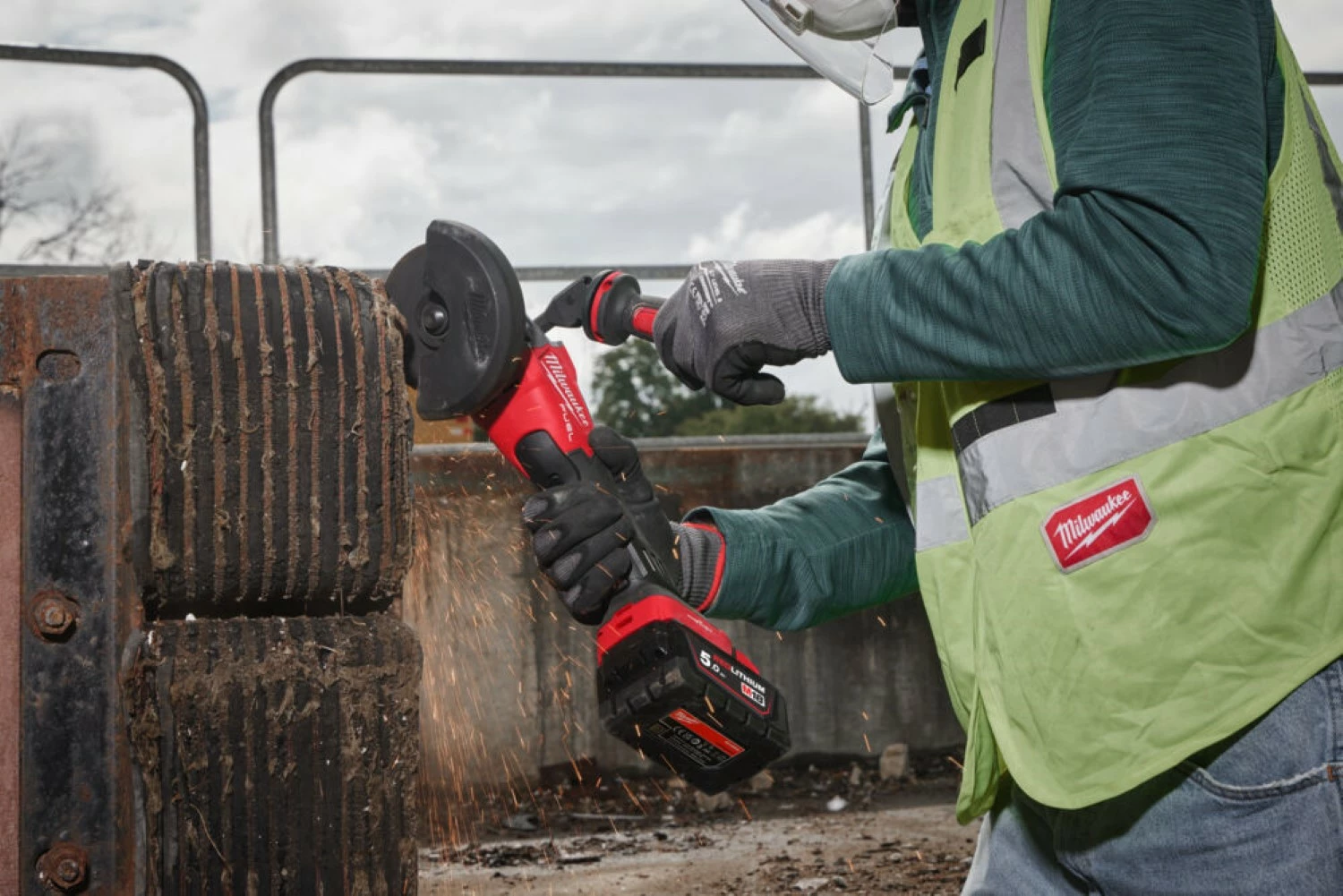 Milwaukee M18 FSAGSVO125X-0X 18V Li-ion accu haakse slijper body in HD Box - 125mm