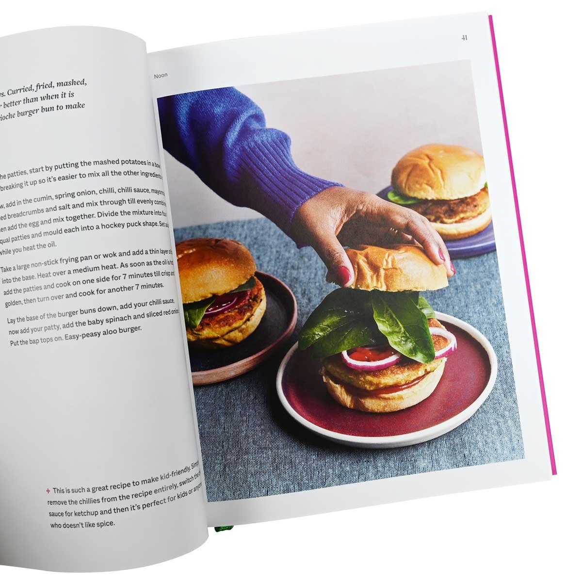 Nadiya's Simple Spices: A guide to the eight kitchen must haves recommended by the nation's favourite cook (Hardback)