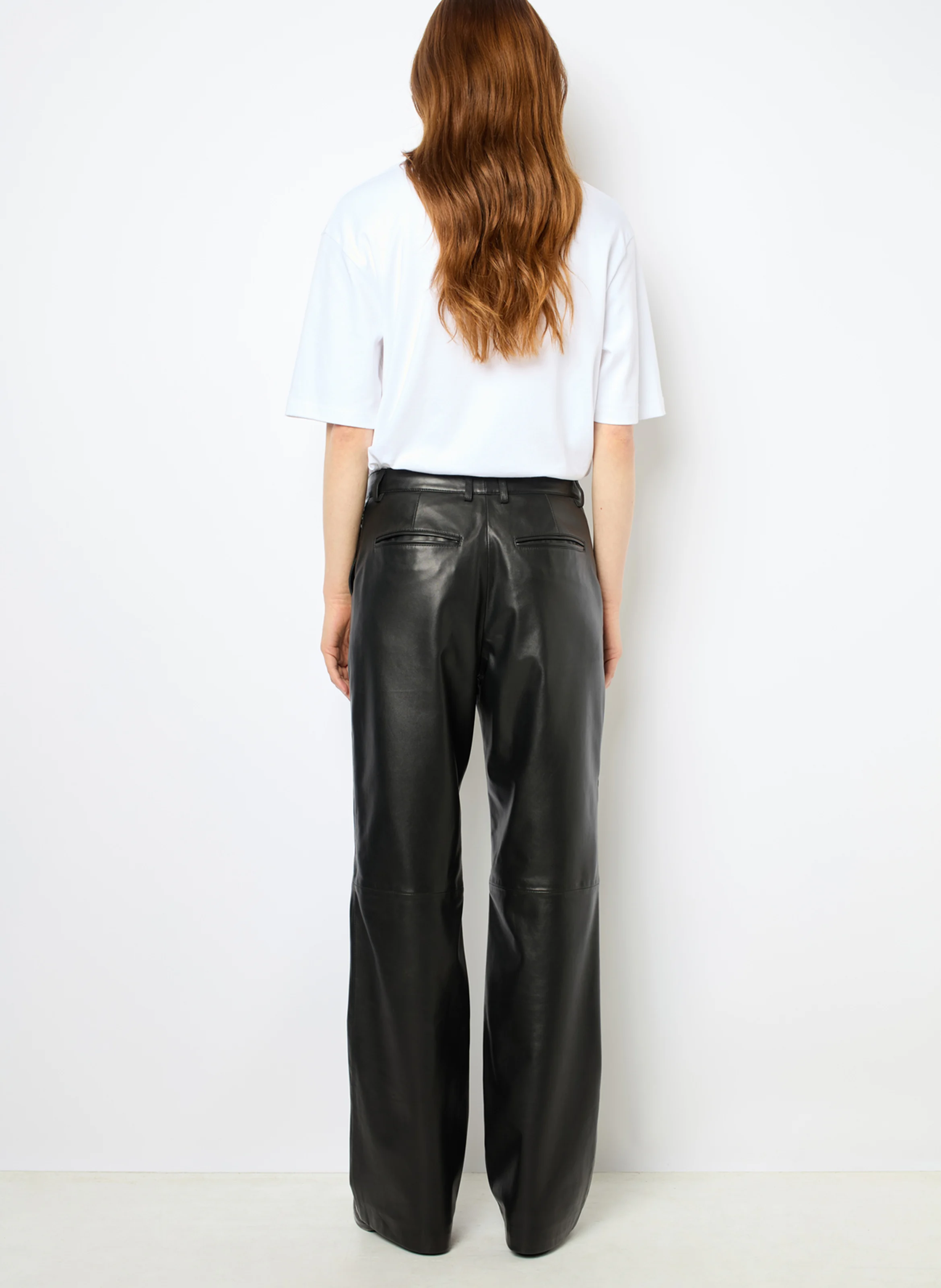NOOR - Pantalon droit taille haute en 100 cuir d'agneau | Noir