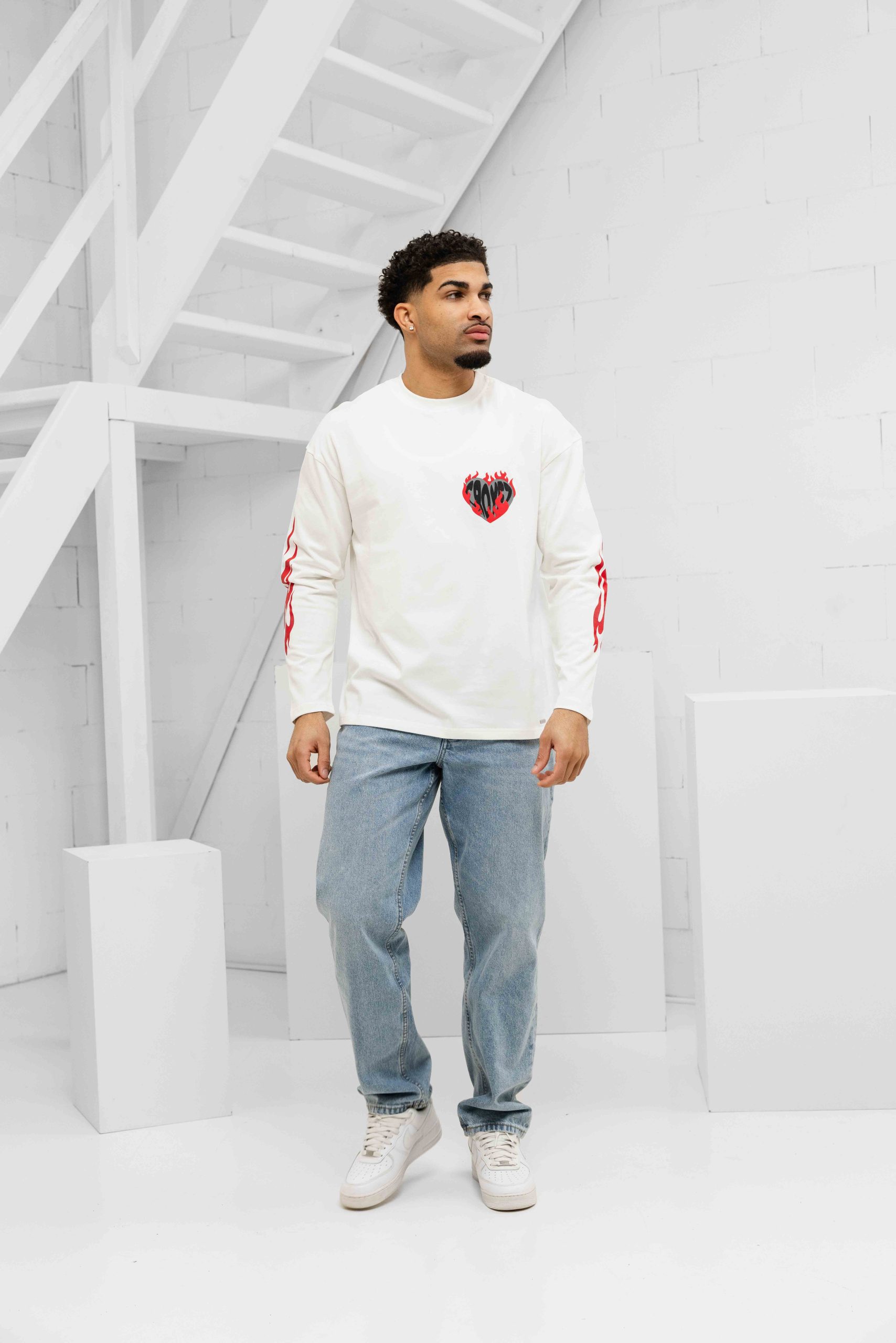 Croyez Heart On Fire Longsleeve T-Shirt Heren Gebroken Wit