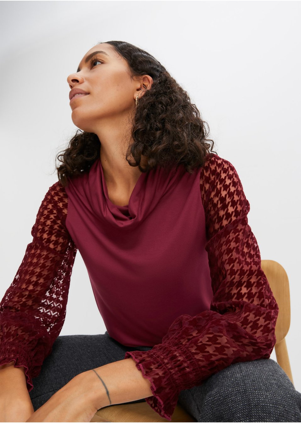T-shirt avec manches en mesh