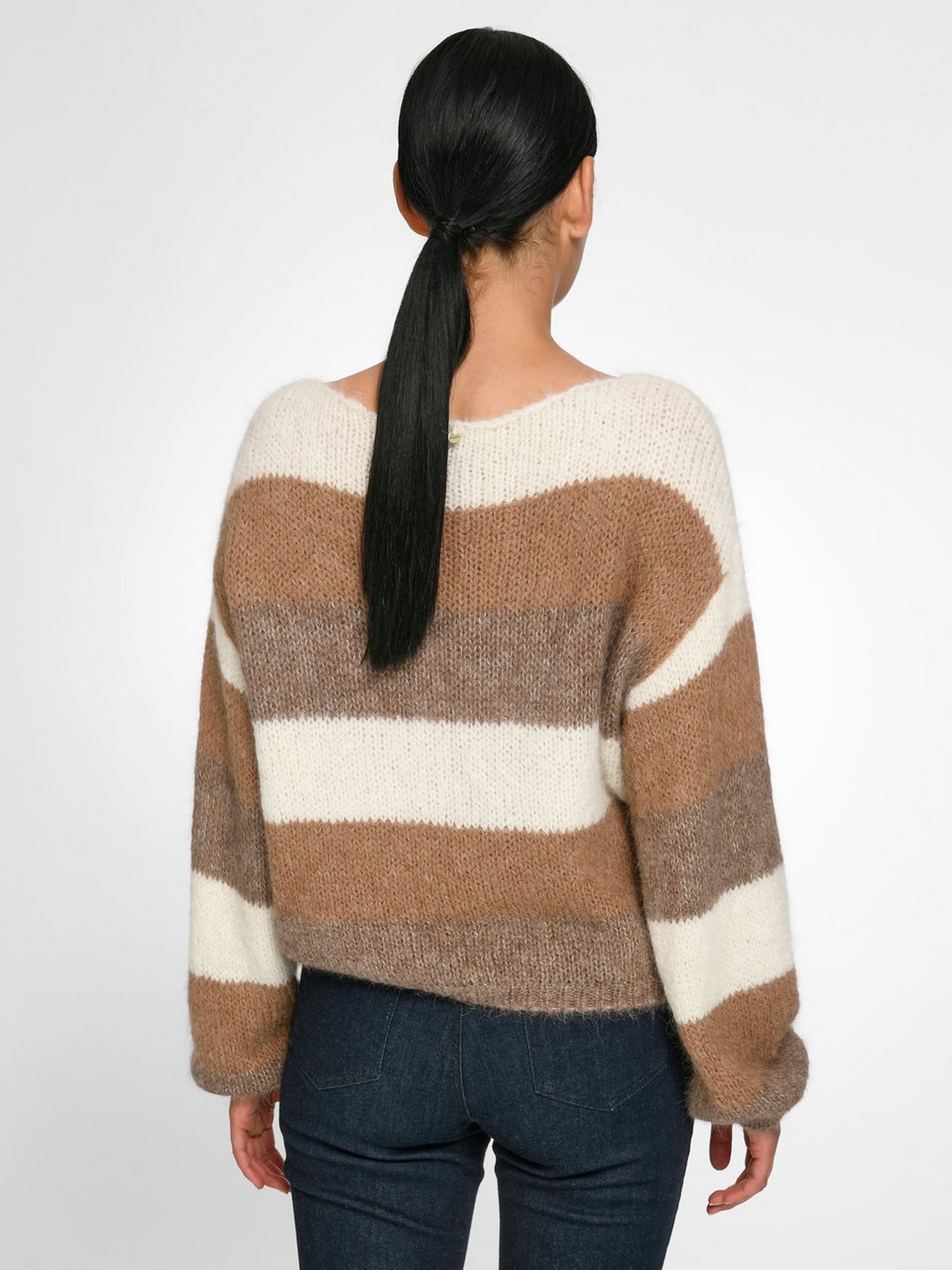 Pullover mit U-Boot-Ausschnitt