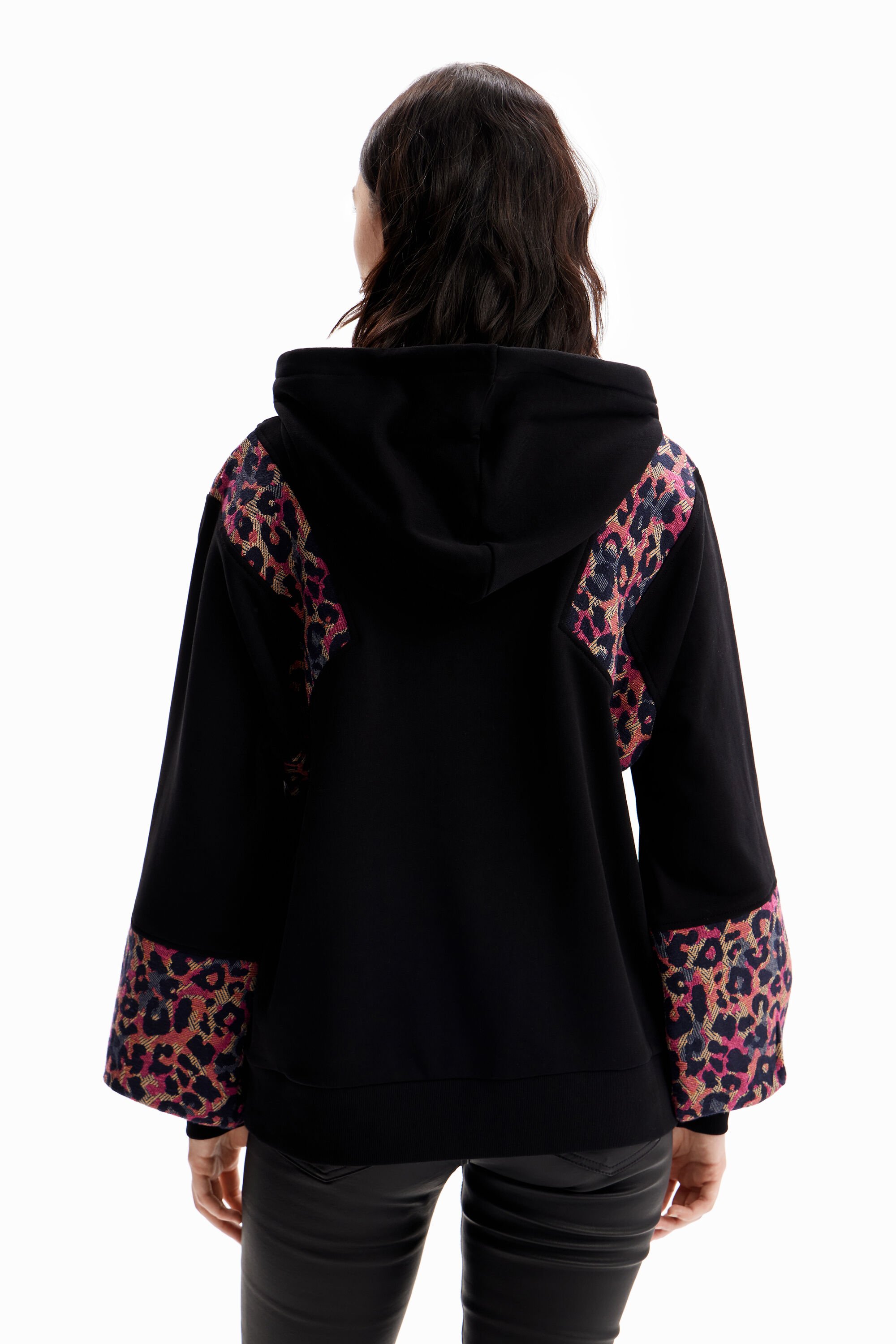 Moletom jacquard com estampa de leopardo