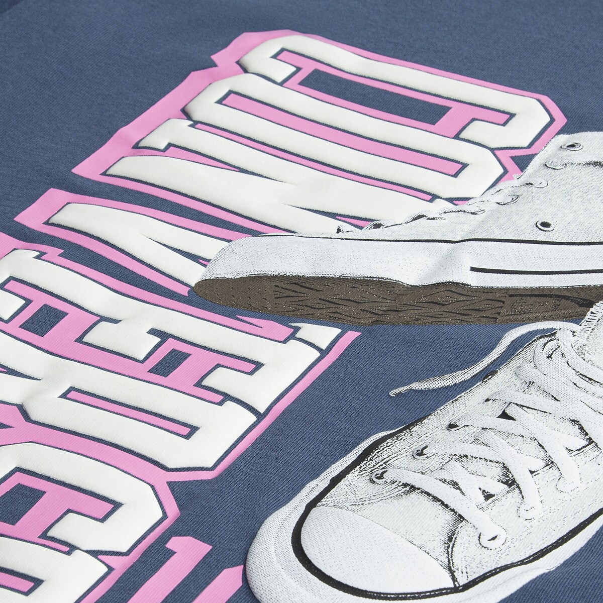 CONVERSE<br>Camiseta de manga curta com logo na frente