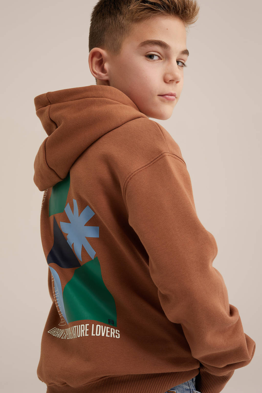 WE Fashion sweater bruin