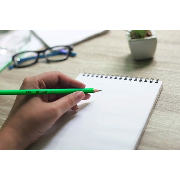Crayon graphite bic critérium 550 4h bois hexagonal tête trempée baguée excellente taillabilité