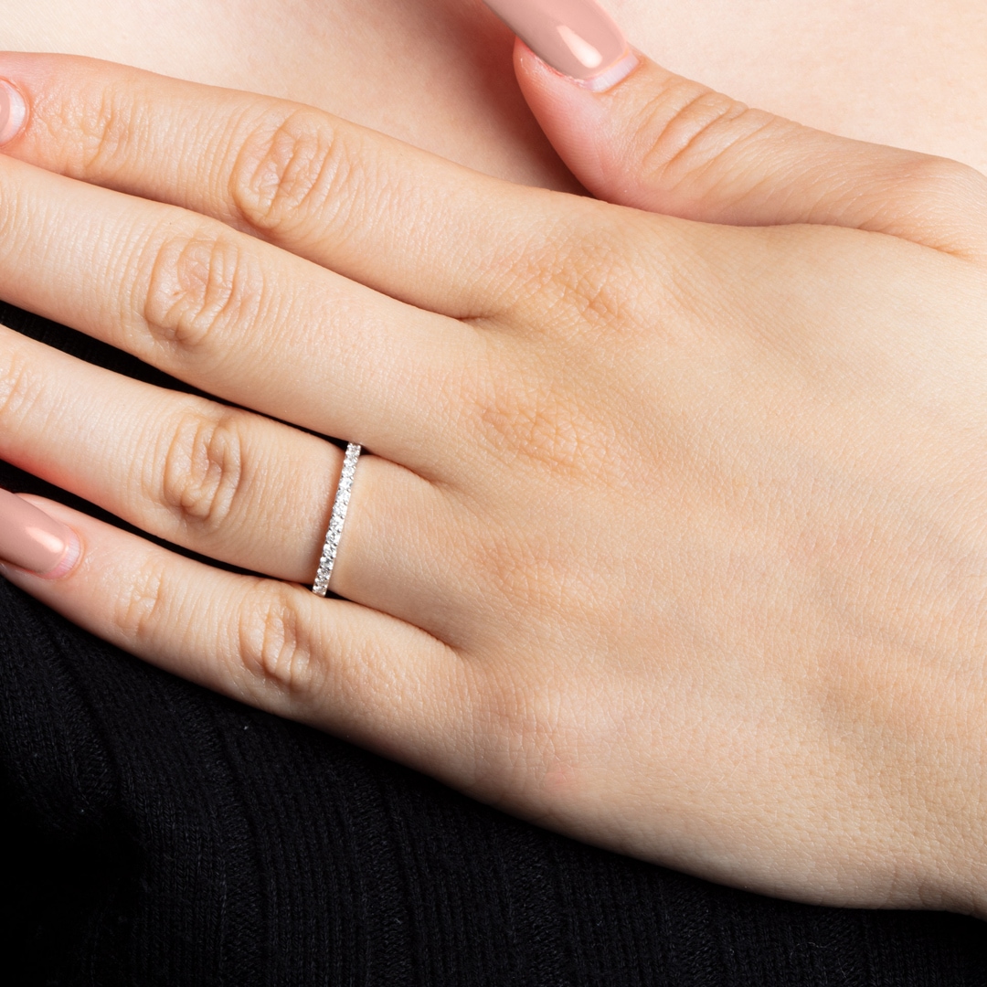 Mémoire-Ring 750/18 K Weissgold mit Diamanten 0.24 ct H/si