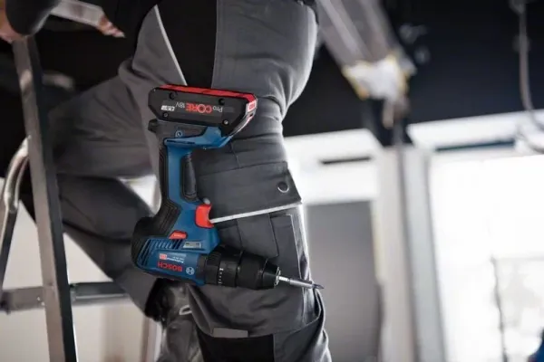 Bosch SLAGBOREMASKINE GSB 18V-55 2X4A PC LBOXX