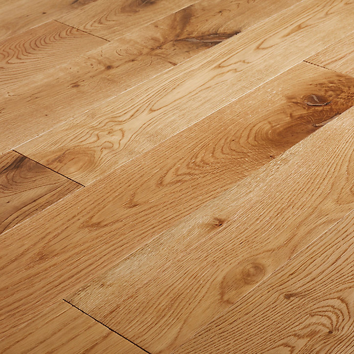 Parquet massif à coller Laholm 2 M en chêne verni naturel