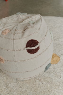Lorena Canals Puff Solsystem