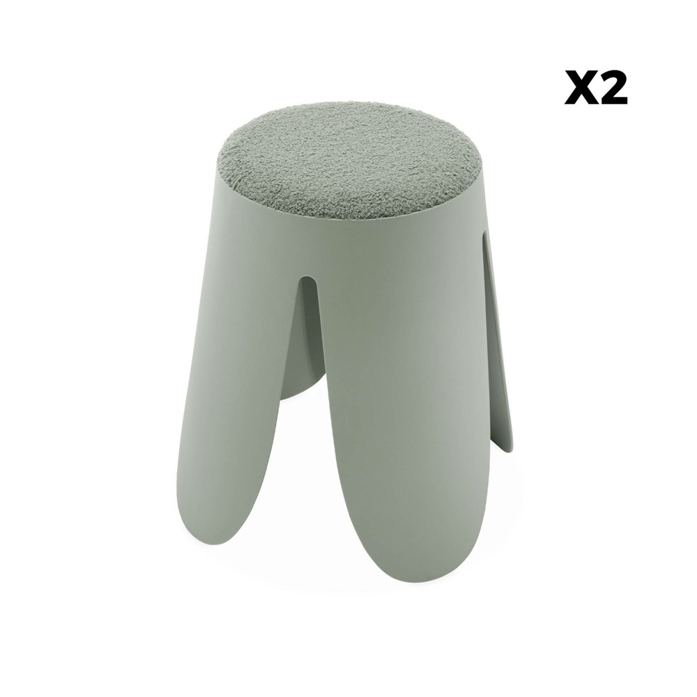 Set de 2 tabourets empilables vert céladon. Bouclette texturée. Niki. Ø30 / 44 x h46cm