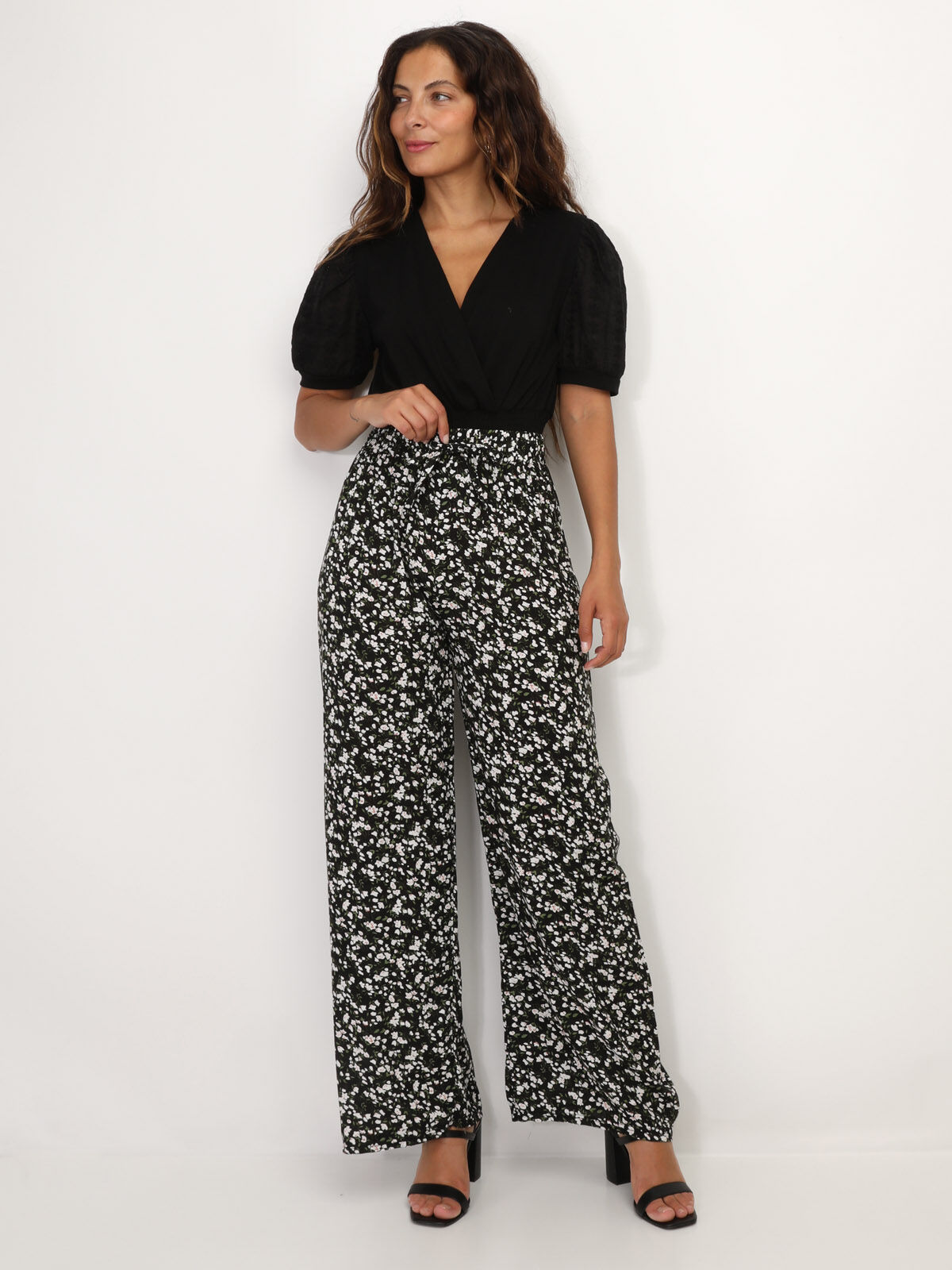 Pantalon fluide à motif floral- Noir