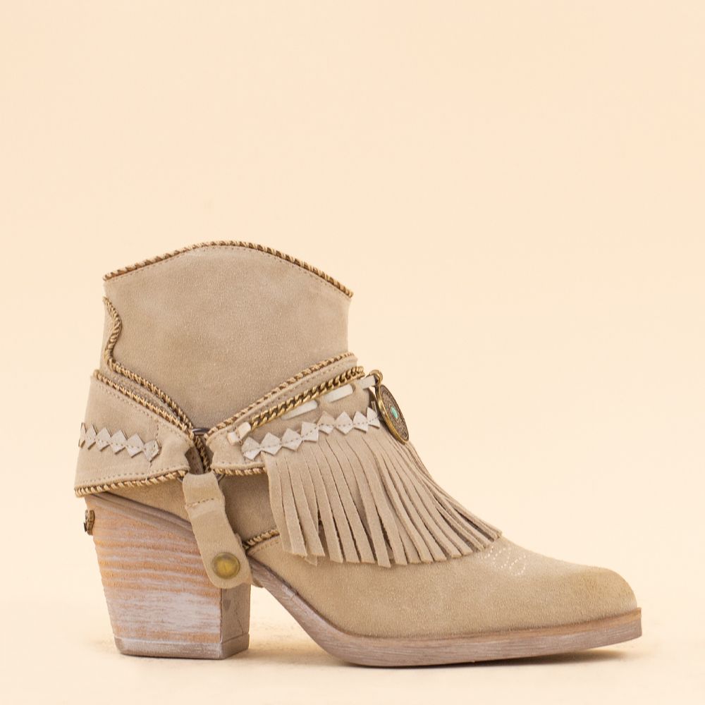 Nemonic 2216 boho enkellaarzen crema