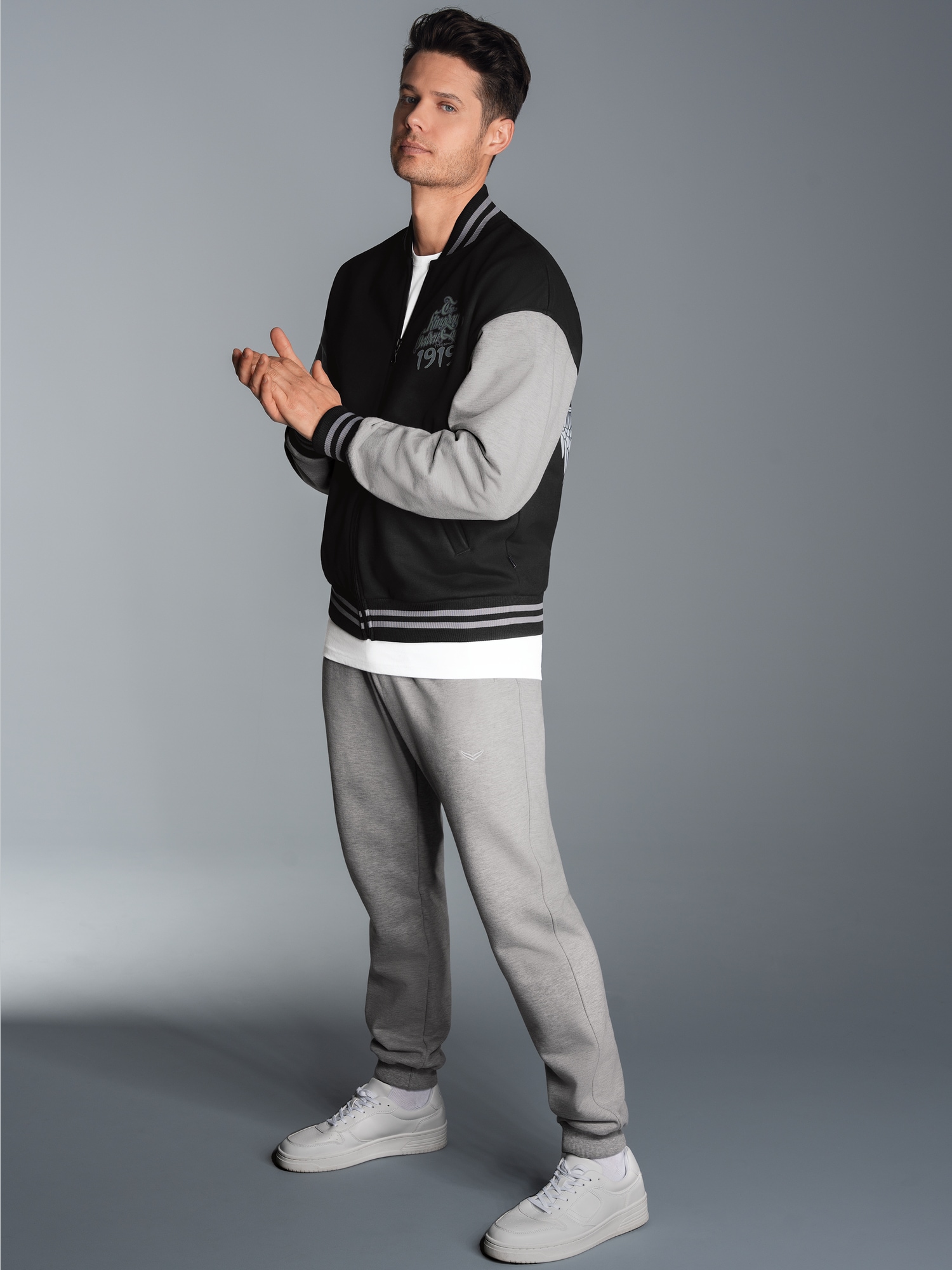 Tracksuit mit großem Adler-Rückenprint Schwarz